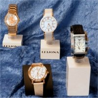 Different styles of valuable women's watches and jewelry